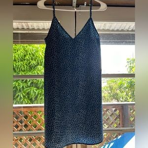 Blue flowy dress size s